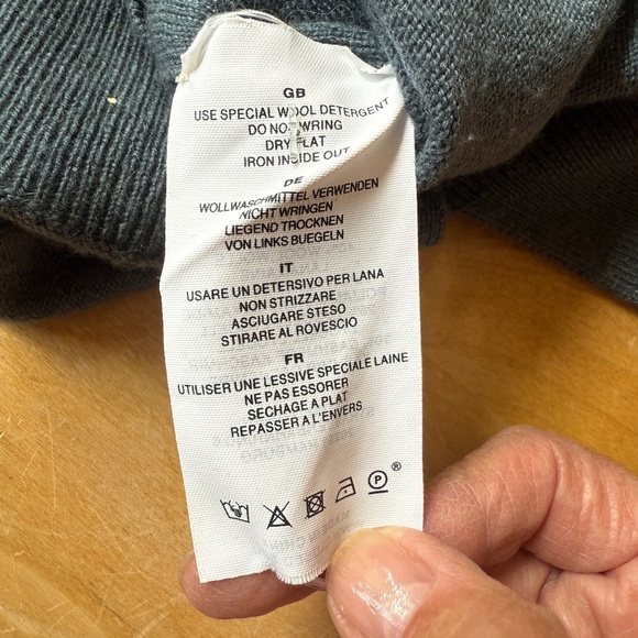 CLOSED CARDIGAN SWEATER WOOL CASHMERE PREPPY DESIGNER LUXURY OFFICE FALL TIME - Picture 12 of 12